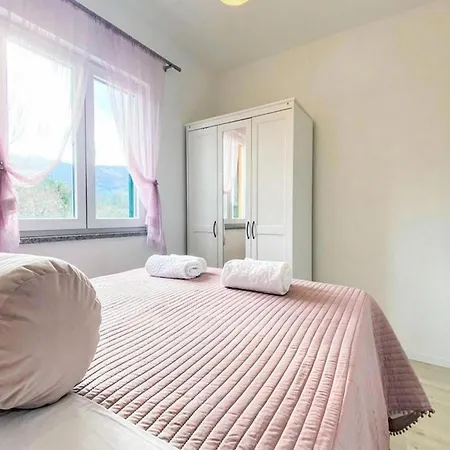 Villa Tranquil Getaway With Pool Kozica