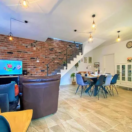 Tranquil Getaway With Pool Villa *